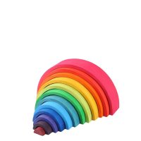 Jucărie de construcție din lemn